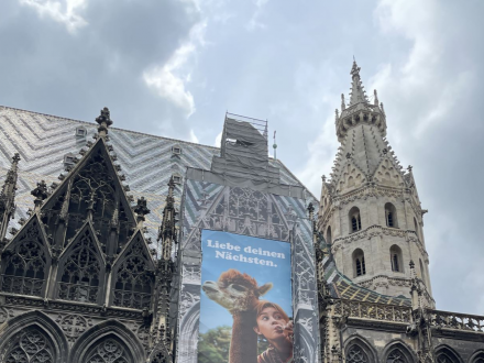 Stephansdom mit Werbung | Bild: Martin Dubberke